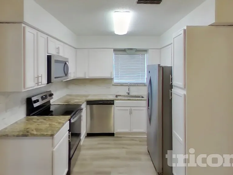 725 Villa Ridge Dr — Photo 5