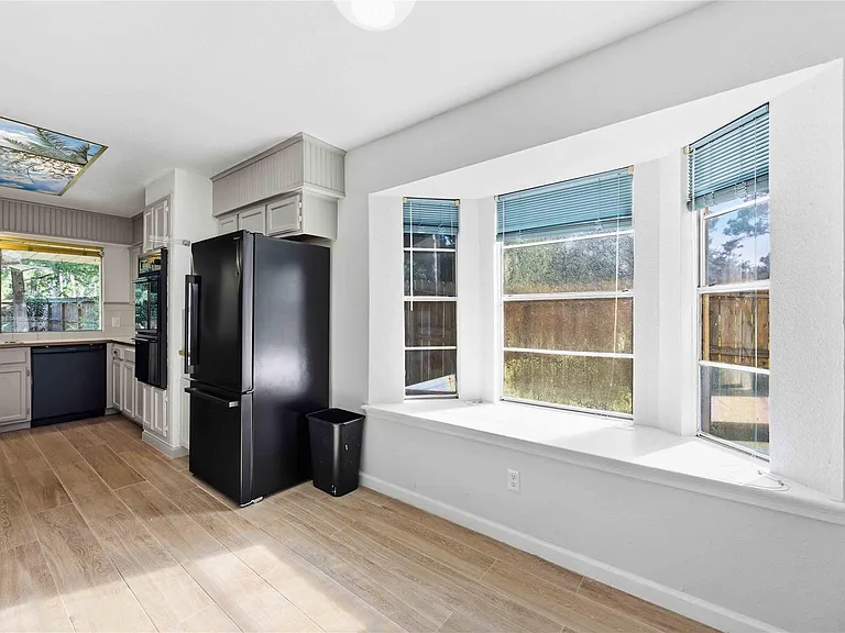 16202 Mill Point Dr — Photo 16