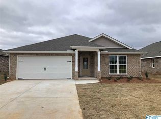 48 Sage Oak Dr, Priceville, AL 35603