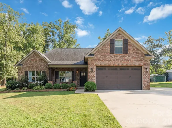 194 Love St, Stanfield, NC 28163