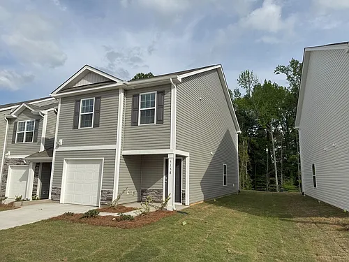 5138 Hyrule Dr Photo 1