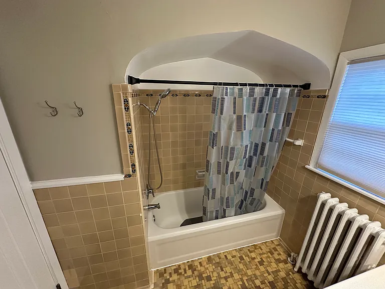 2925 Glenhurst Ave S #1 — Photo 9