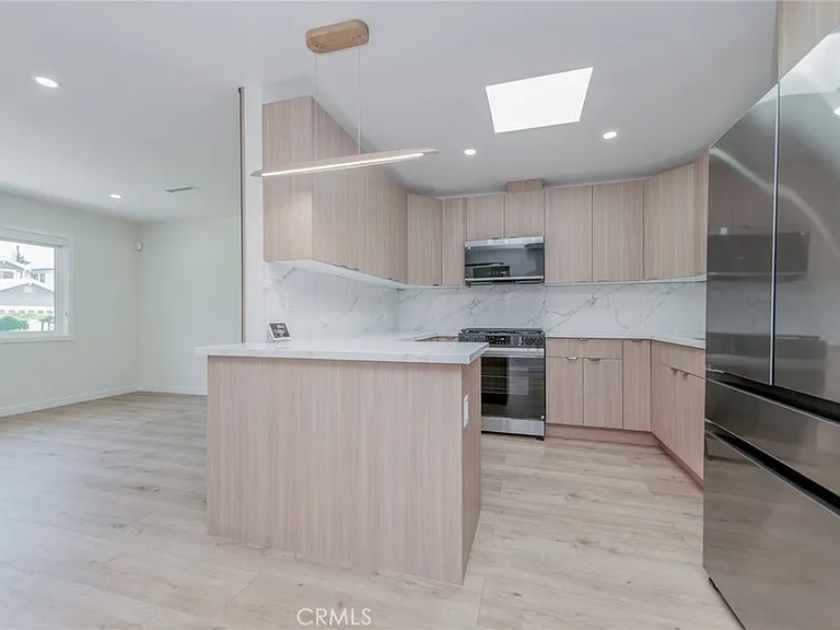 4534 Lennox Ave — Photo 6