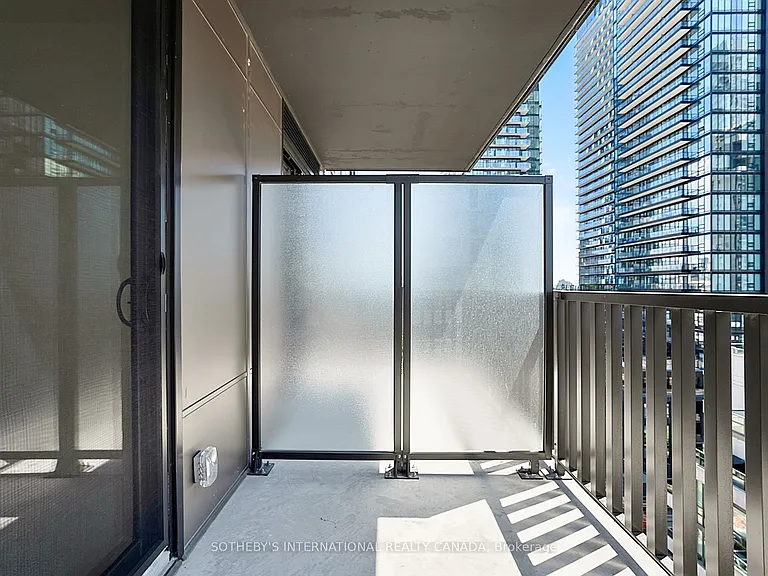 109 Erskine Ave #1110 — Photo 26