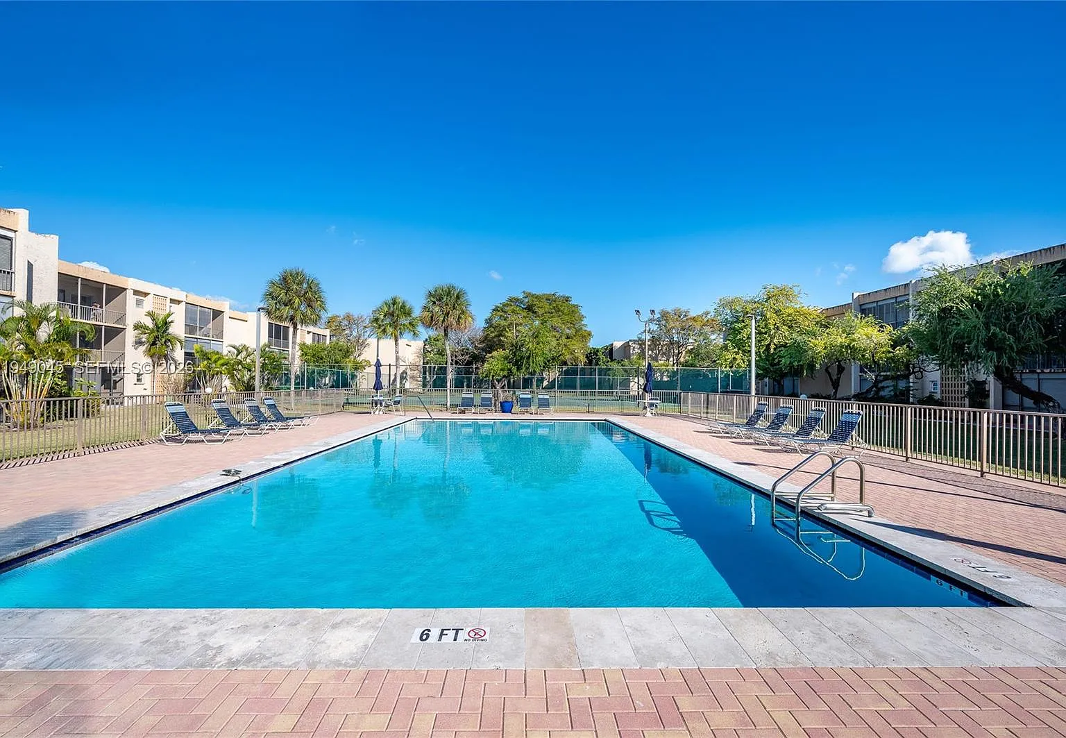2 bed, 2.0 bath, 985 sqft, $2,600 — Photo 1