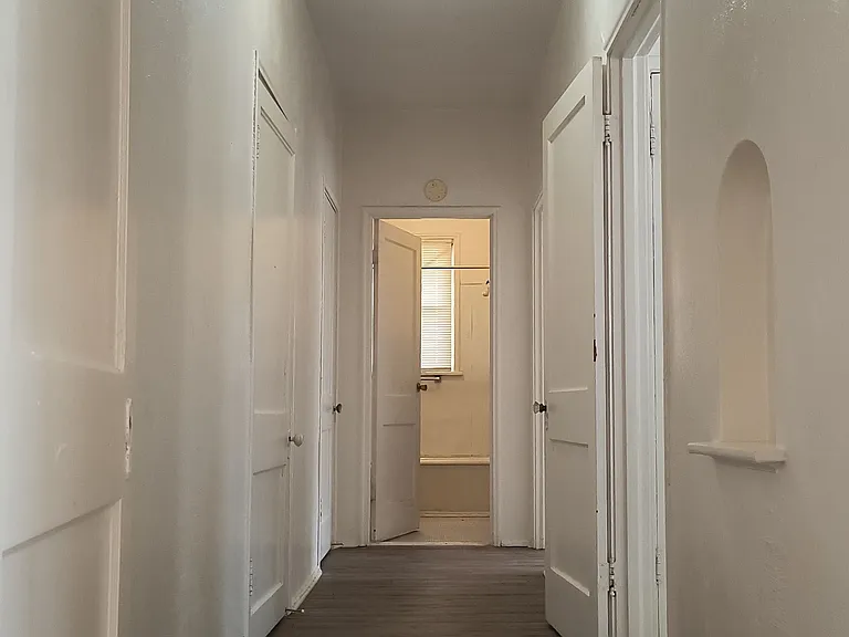 101 W 17th Ave — Photo 11