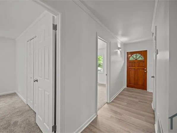 1713 Elder Ct, Burlington, NC 27215