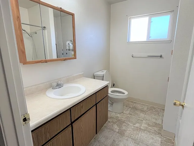 510 E 1st St, Hawthorne, NV 89415 — Photo 19
