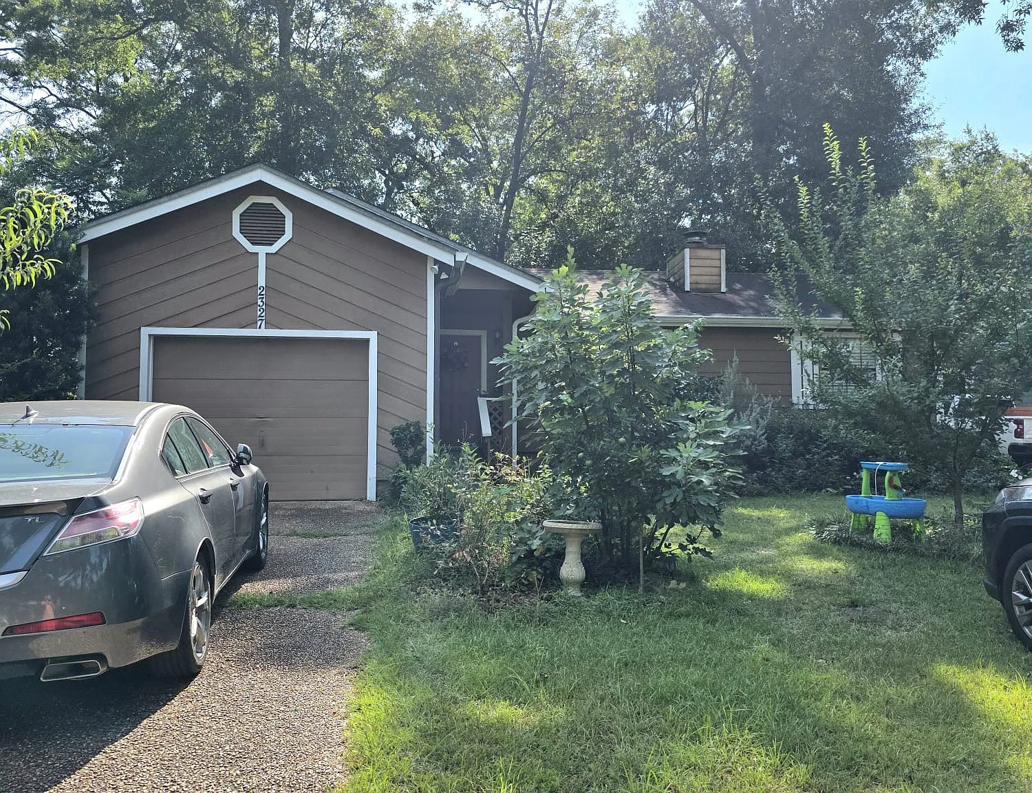 3 bed, 1132 sqft, $2,000 — Photo 1