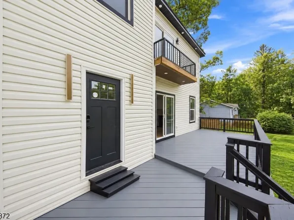 3 Larch Dr, Hardyston Twp., NJ 07460