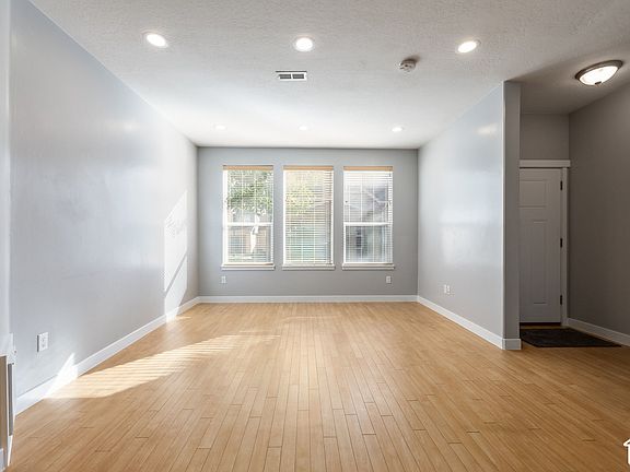 3rd image of 3749 W Mandrake Way