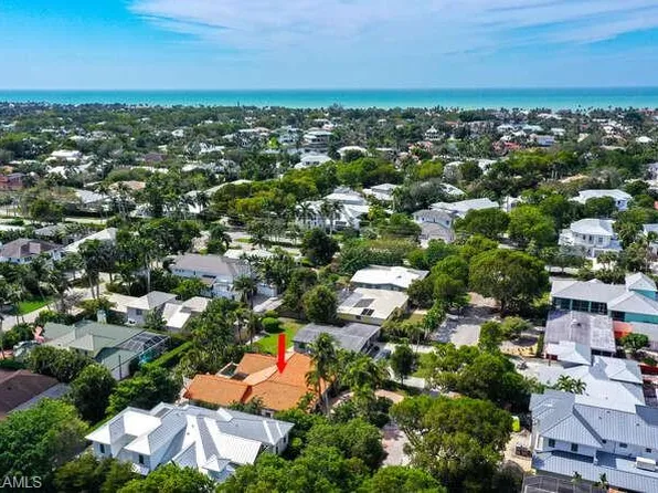 778 Broad CT S, NAPLES, FL 34102