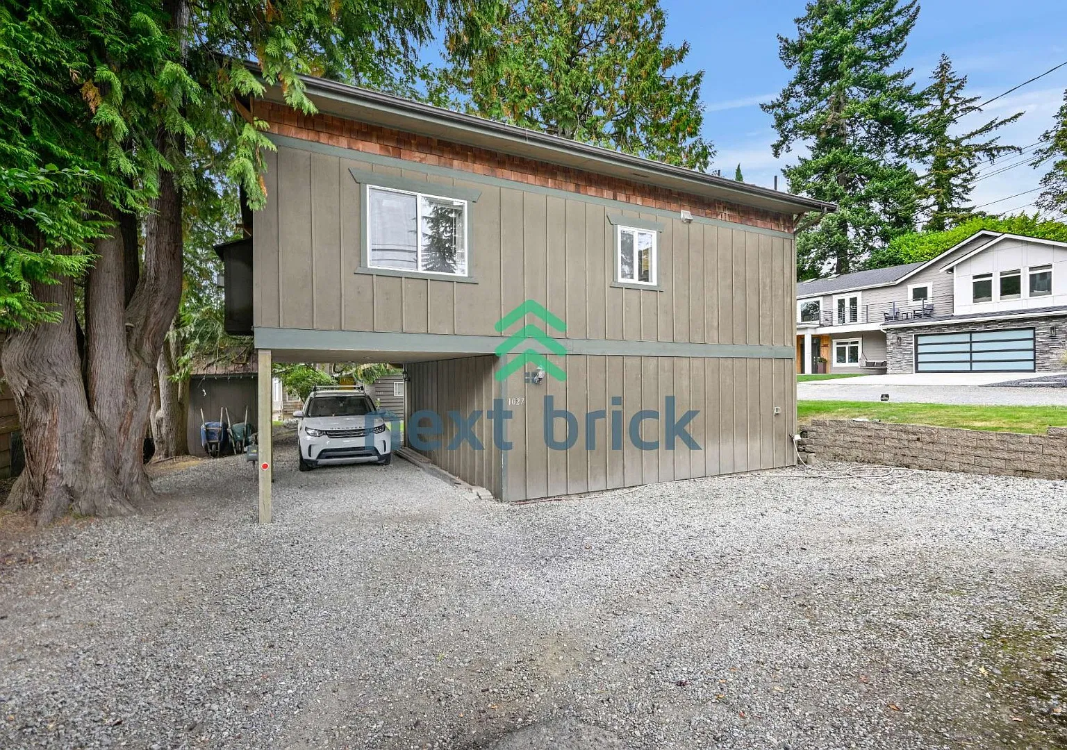 "Charming 1-Bedroom Retreat in the Heart of Kirkland Cozy 800 Sq Ft Gem!" — Photo 2