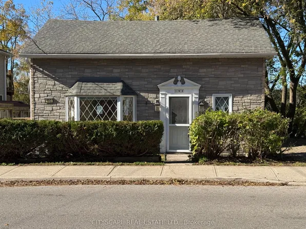 193 Queen St E, Cambridge, ON N3C 2B3