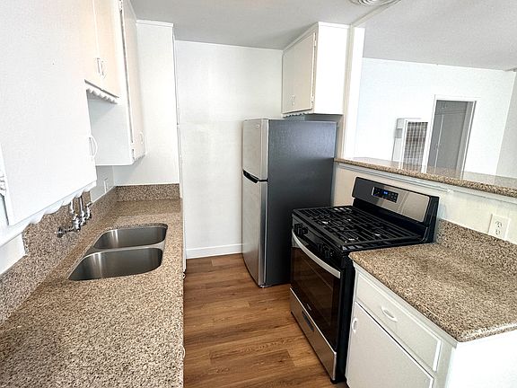 2nd image of 3245 E Wilton St APT 2