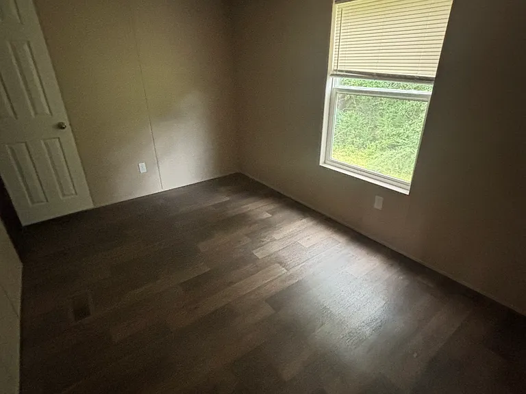175 Charlotte Ln — Photo 6