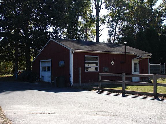 1 Car Oversized Garage