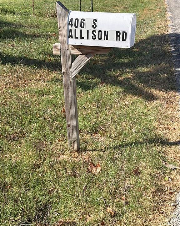2nd image of 406 S Allison Rd