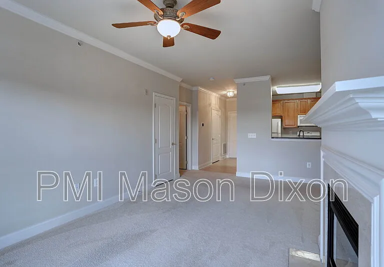 5801 Clipper Ln #404 — Photo 14