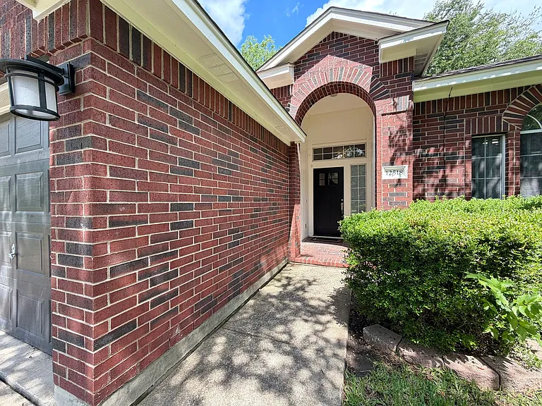12518 Zeller Ln — Photo 3