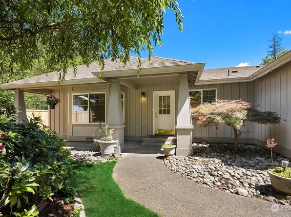 26422 222nd Place SE, Maple Valley, WA 98038
