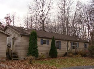 17725 Davis Rd, Lake Milton, OH 44429