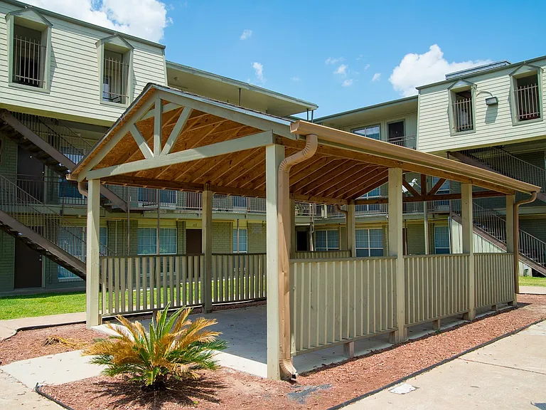Ashford Santa Fe Community Exterior