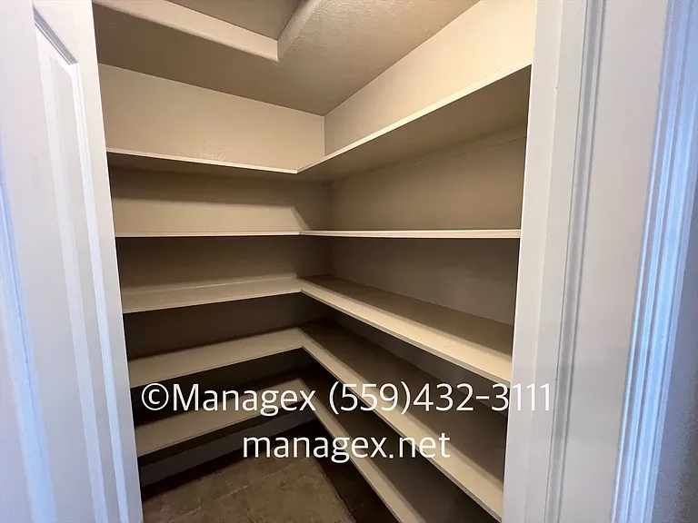 9708 N Willey Ct — Photo 12