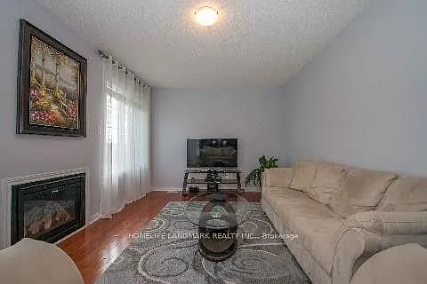 4 bed, $4,150 — Photo 3