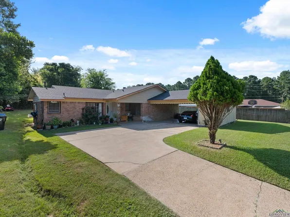 706 Diane Dr, Longview, TX 75602