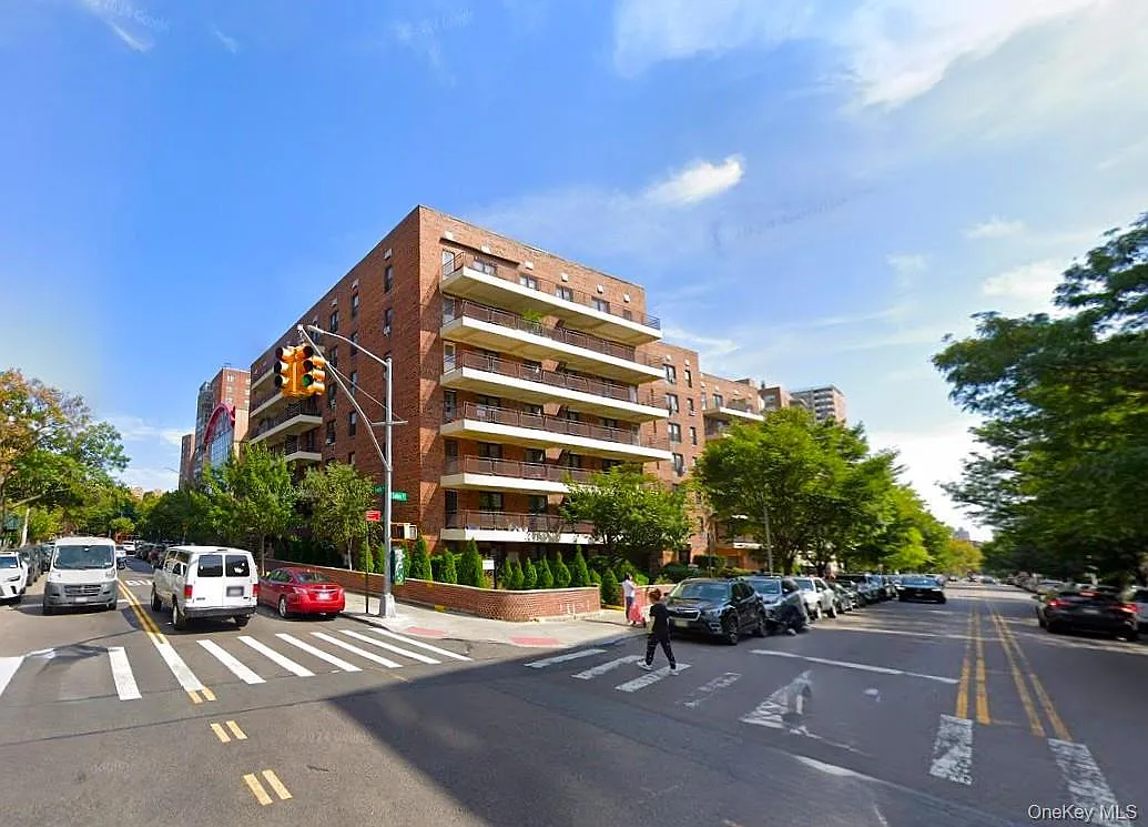 137-10 Franklin Avenue #616 photo 1