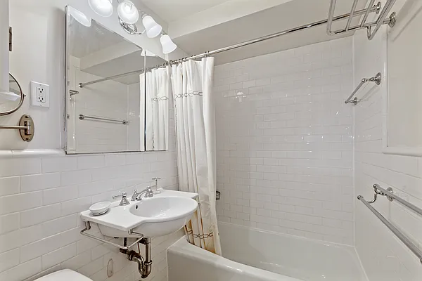 Sold by Corcoran | media 14