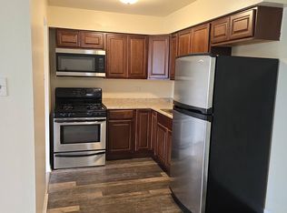 5710 108th St #3D, Chicago Ridge, IL 60415