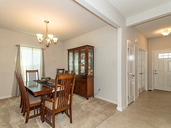 4th image of 1929 S Ashwood Ln