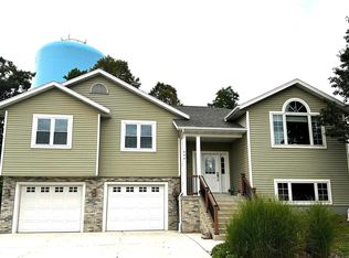 640 Richardson Ave, Sheboygan Falls, WI 53085