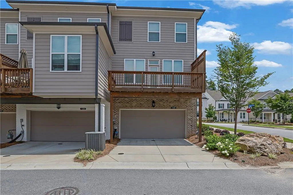 3 bed, 3.5 bath, 1834 sqft, $3,100 — Photo 4