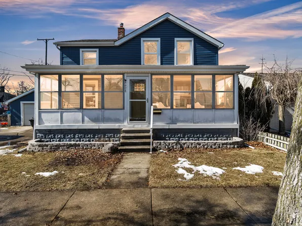 2628 4th St, Trenton, MI 48183