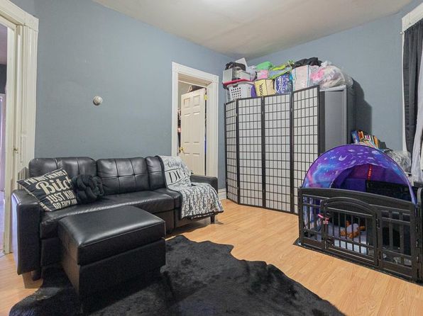 jersey-city-new-jersey-447600131 picture