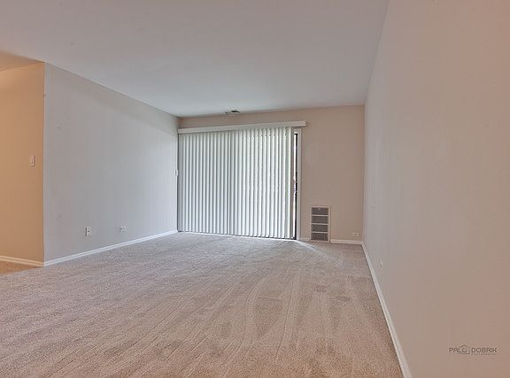 3rd image of 1018 Cottonwood Ct #1AR