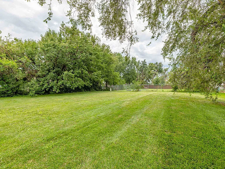 410 W Todd Cir — Photo 40