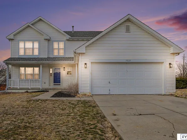 7822 S 97th Cir, La Vista, NE 68128
