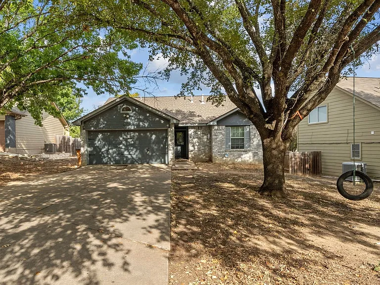 4904 Gnarled Oak Cv — Photo 1