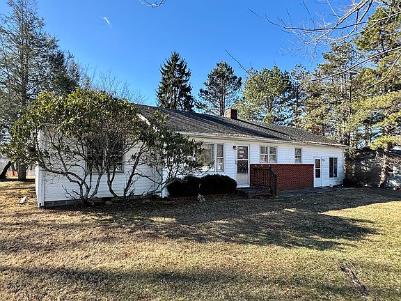 3rd image of 114 Frazier Rd