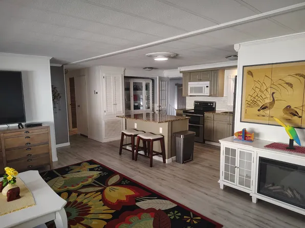 40 Sierra Vista St, Nokomis, FL 34275