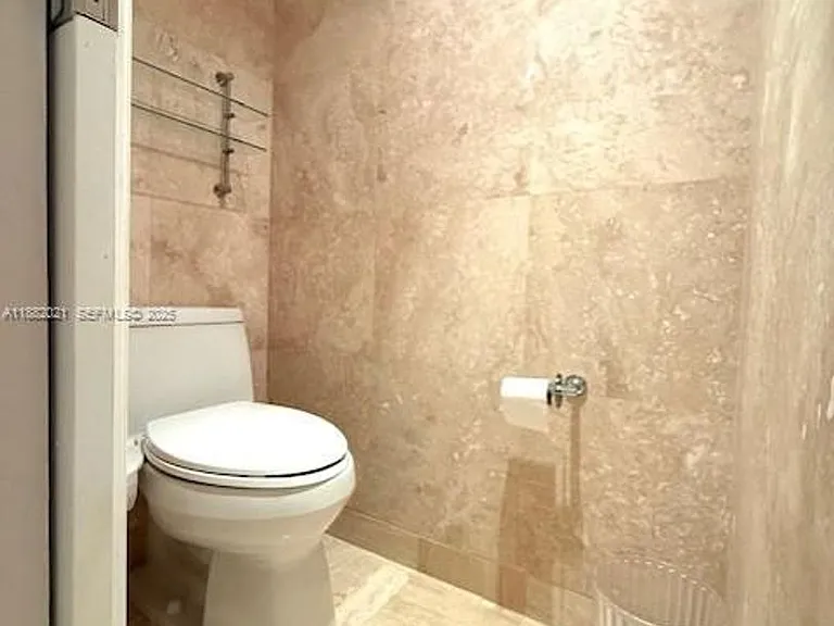 1121 Crandon Blvd #D702 — Photo 19