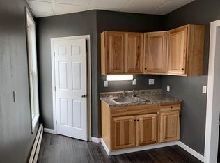 256 Park St #5, Lewiston, ME 04240