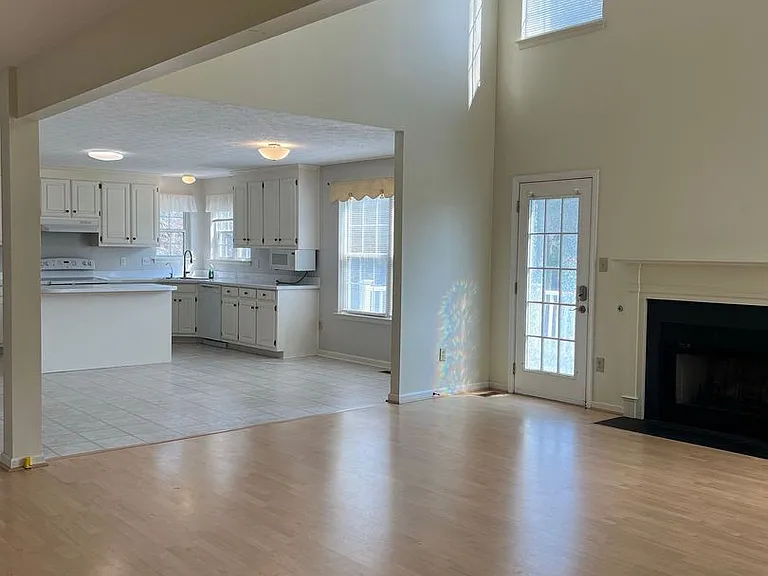 110 Bugle Ct — Photo 17