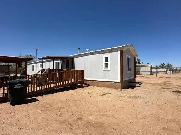 17 Hopi Dr, Los Lunas, NM 87031