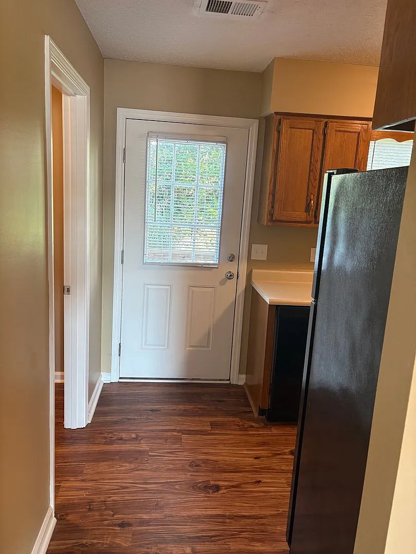 1034 Brandy Lane — Photo 3