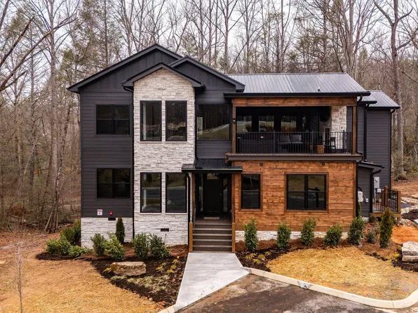 130 Mills Park Rd #15, Gatlinburg, TN 37738